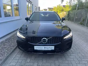 Volvo V60 Recharge T8 AWD Geartronic PLUS DARK -35% Bild 2