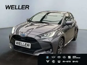 Toyota Yaris Hybrid 1.5 Team D *Kamera*CarPlay*Spurhalte*