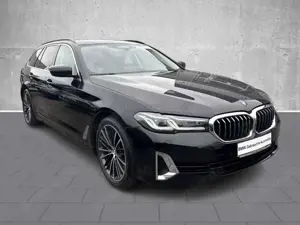 BMW 540 d xDRIVE LUXURY AHK HUD NAVI Luftfederung Pano Led Bild 4