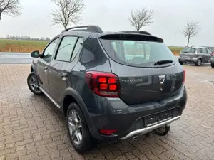 Dacia Sandero Stepway Prestige TCe 90 S/S Easy-R Bild 3