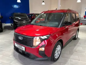 Ford Tourneo Courier Titanium Wipa/AHK