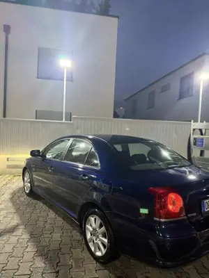 Toyota Avensis 1.8 VVT-i Executive