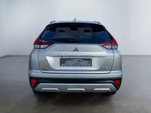 Mitsubishi Eclipse Cross Plus 2,4l PHEV TEMP PDC KAM LED Bild 5