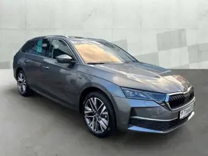 Skoda Octavia Combi 2.0 TDI DSG Tour *AHK*LOUNGE*CHROM* Bild 3