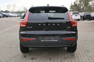 Volvo XC40 B4 Dark*FSHZG*360°*PANO*ACC*Pixel* Bild 4