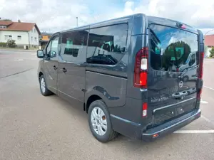 Nissan Primastar Kombi L1H1 2,8t Tekna 9-Sitze Bild 4