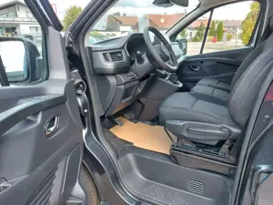 Nissan Primastar Kombi L1H1 2,8t Tekna 9-Sitze Bild 5