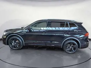 Volkswagen Tiguan Allspace R-Line 2,0 l TDI SCR 4MO TION 7- Bild 3