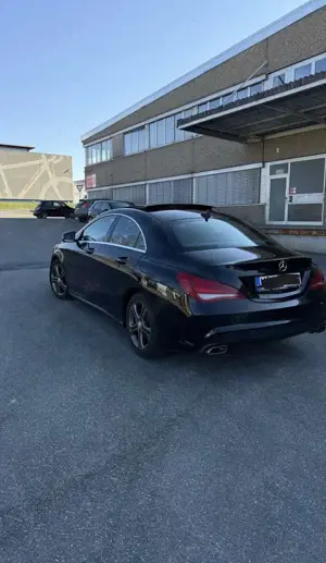 Mercedes-Benz CLA 180 AMG Line Bild 5