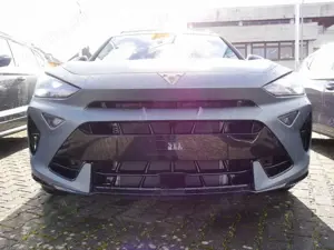 CUPRA Formentor VZ 4Drive 2.0 TSI DSG Akrapovic AHK Bild 3