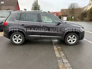 Volkswagen Tiguan TIGUAN 2.0 TDI LOUNGE-6-KLIMAAUT.-NAVI-EU6-1.HD Bild 4