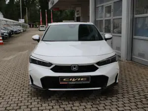 Honda Civic e:HEV Advance Bild 2