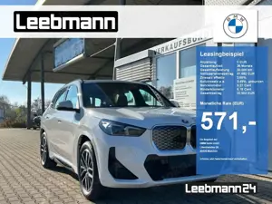 BMW iX1 xDrive30 M-Sportpaket AdaptLED/KomfZug/RFK