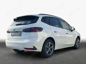 BMW 218 218i Active Tourer Aut. 100 kW, 5-türig Bild 2