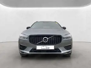 Volvo XC60 T8 AWD Plug-in Hybrid R-Design Bild 3