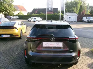 Toyota Yaris Cross Hybrid 130 1.5 VVT-i Teamplayer Bild 4