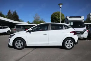 Hyundai i20 i20 1.2 T-GDI Select Funktionspaket Navi / Klima Bild 3