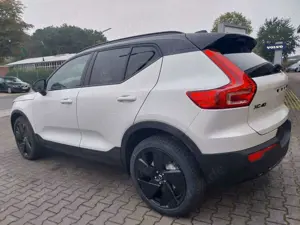 Volvo XC40 Ultra Black Edition 2WD Bild 5