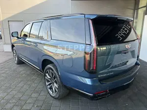 Cadillac Escalade FACELIFT MY26 6.2 V8 ESV Sport Platinum Bild 4