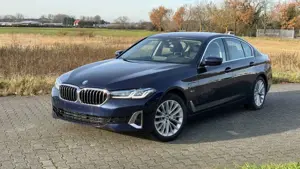 BMW 530 e xDrive Luxury Line*LEDER*HUD*STDHZG*LASER*
