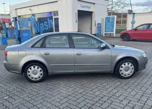 Audi A4 2.0 multitronic Bild 3