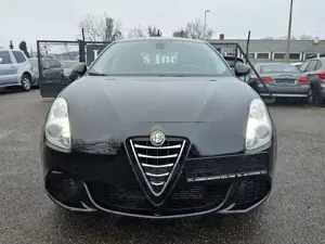 Alfa Romeo Giulietta 1.6JTDM Xenon Klima Euro5 Parksytem Bild 2