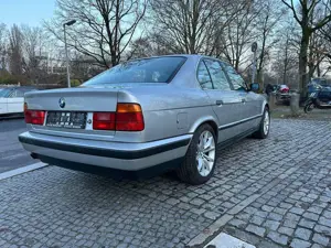 BMW 520 520i 24V OLDTIMER Bild 5