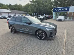 Volvo XC60 Ultra Dark T8 Recharge Plug-In Hybrid AWD