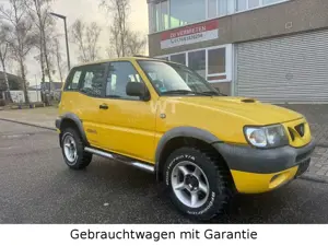 Nissan Terrano 2,4 Fun 4x4 TÜV NEU Garantie LPG