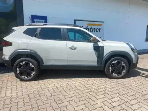 Dacia Duster Extreme TCe 130 4x2 NEUES MODELL Bild 3