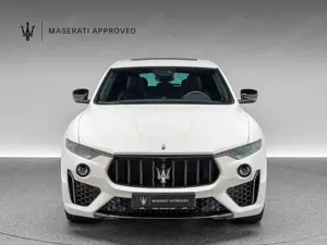 Maserati Levante Modena S Ultima PANO + 1. HAND Bild 3