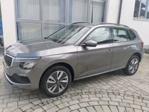 Skoda Kamiq Selection 130J/5J Garantie / AHK