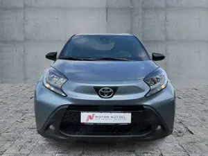Toyota Aygo X AYGO X 1.0 Teamplayer Bild 3