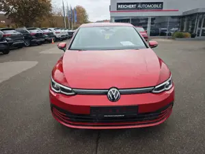 Volkswagen Golf 110 PS #KAMERA #LED #ACC #TRAVEL Bild 3