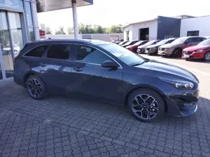 Kia Ceed / cee'd Sportswagon GT-Line 1.5T DCT7 Tech Leder Sound Bild 3