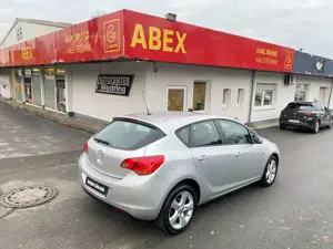 Opel Astra Astra J 1.6 Ecotec Cosmo KLIMATRONIC PDC SHZ MFL Bild 5