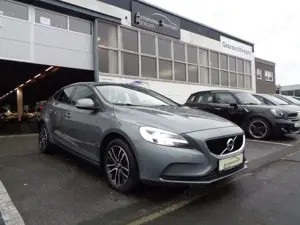 Volvo V40 2.0 D2 Momentum 2.HAND*LED*NAVI*LEDER*ALU*