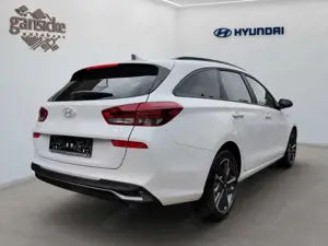 Hyundai i30 1.5 T-GDI Hybrid Advantage DCT Bild 4