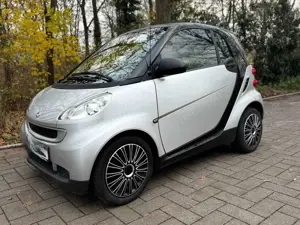 smart forTwo coupe softouch pure Bild 5