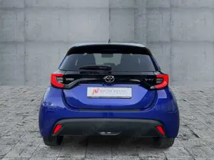 Toyota Yaris 1.5 Hyb. Teamplayer + Comfort-Paket Bild 5
