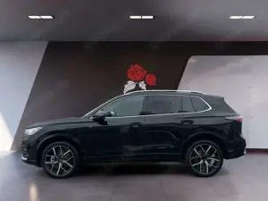 Volkswagen Tiguan 1,5 eHybrid 204 PS DSG R-Line AHK IQ Bild 3