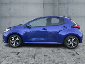 Toyota Yaris 1.5 Hyb. Teamplayer + Comfort-Paket Bild 4