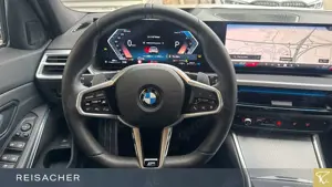 BMW 320 d M-Sport Navi HUD AHK ACC 360° adLED Bild 5
