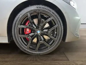 BMW 320 d xDrive Touring [M Sport Pro, HUD, AHK, ACC, 19" Bild 2