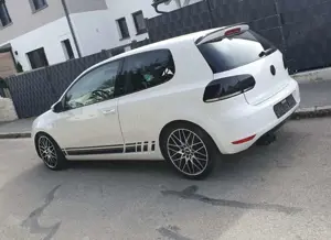 Volkswagen Golf 1.4 TSI Comfortline Bild 2