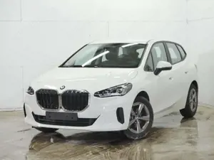 BMW 218 d HeadUp 360° Kam eSitze Sound
