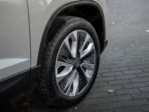 Skoda Karoq 1.5 TSI Style DSG AHK KAM ACC NAVI SHZ Bild 5