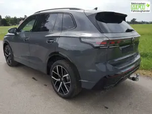 Volkswagen Tiguan 2.0 TDI 142 kW 4Motion R-Line DSG Head Up Matri... Bild 3