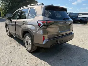 Subaru Forester 2.0 ie 100kW Exclusive NAVI  PANORAMADACH DAB LED Bild 4