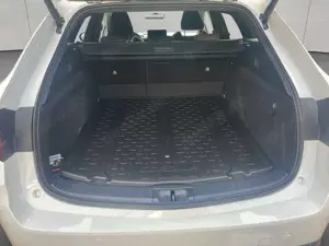 Toyota Corolla 2.0 Hybrid Touring Sports Teamplayer Bild 5